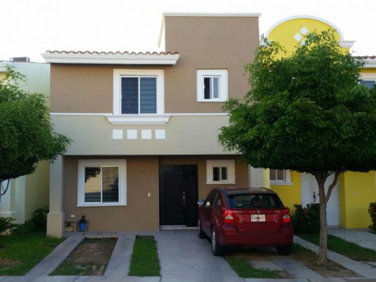 Casa en Venta en Paseo Los Olivos, Mazatlán, Sinaloa - $  -  CAV151548 - BienesOnLine