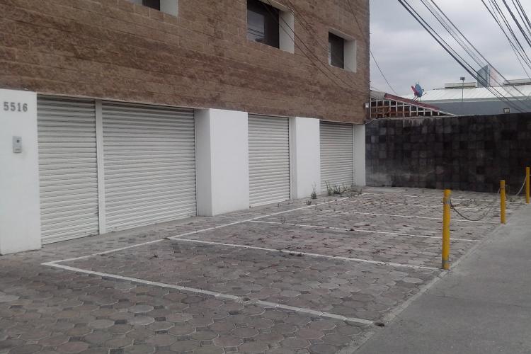 RENTA DE LOCAL COMERCIAL CON 5 CAJONES EN LA ZONA DE ANGELOPOLIS PUEBLA