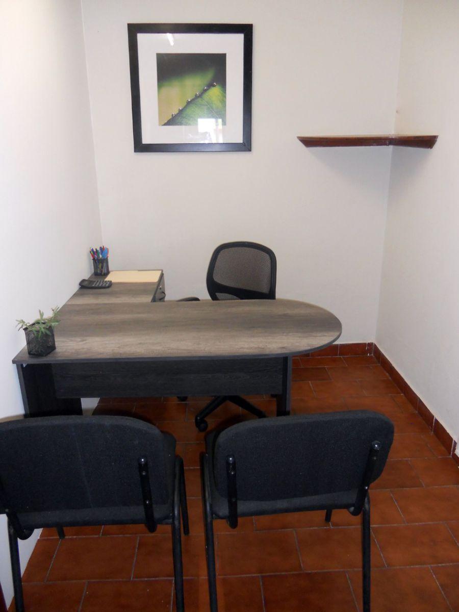 Foto Oficina en Renta en JARDINES DEL MORAL, LEON, Guanajuato - $ 3.500 - OFR283068 - BienesOnLine