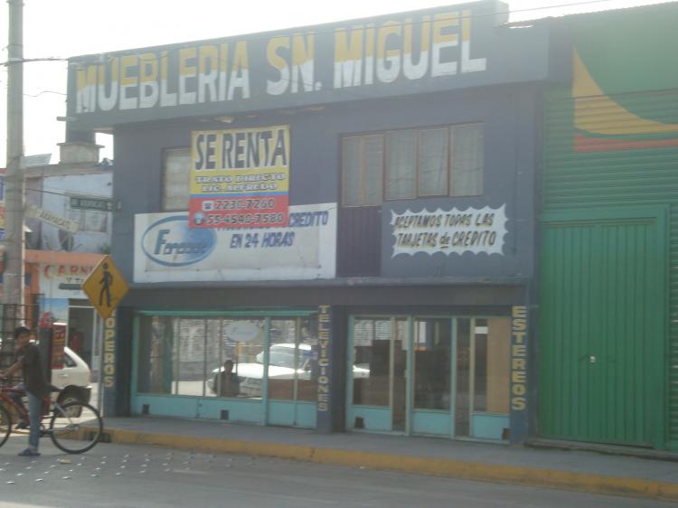 Rento local comercial junto a Bodega Aurrera