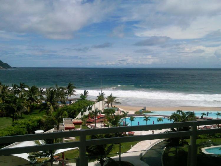 FOR SALE Beachfront APARTMENT IXTAPA ZIHUATANEJO PLAYA