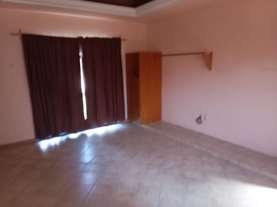 SE VENDE PROPIEDAD CON TERRENO DE 850 METROS 