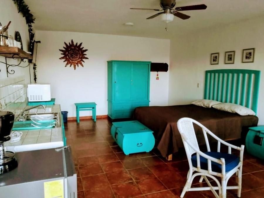 VENDO CASA EN FRACCIONAMIENTO LUCIERNAGA EN ESQUINA CON 2 LOFTS EN SAN MIGUEL DE ALLENDE, GTO       