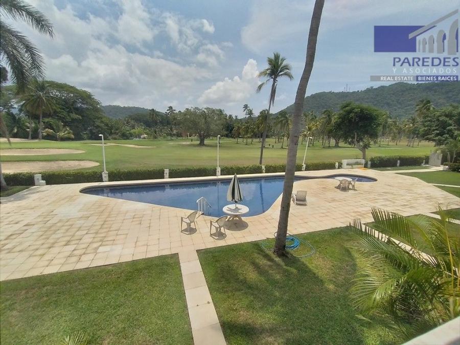 Ixtapa Venta de Villa Frente a Campo de Golf, recien remodelada 3 recamaras V412