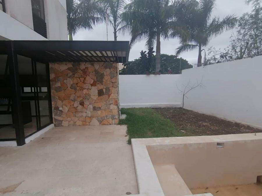 VENTA ESPECTACULAR CASA NUEVA EN TEMOZÓN NORTE