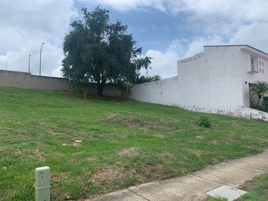 Foto Terreno en Venta en Bosques de Santa Anita, Tlajomulco de Zúñiga, Jalisco - $ 2.590.000 - TEV355347 - BienesOnLine