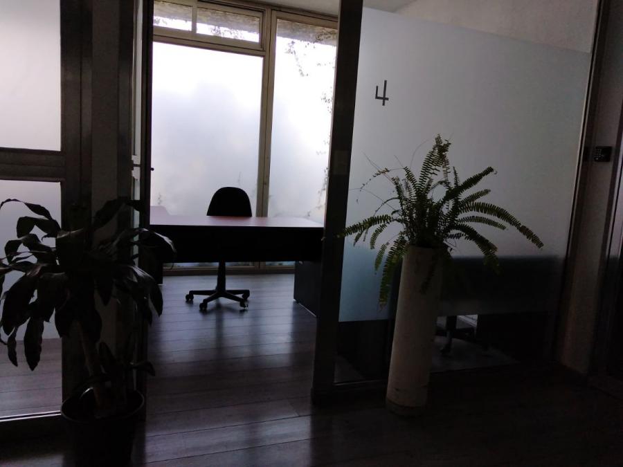 Foto Oficina en Renta en country, country club, Jalisco - $ 4.060 - OFR287105 - BienesOnLine