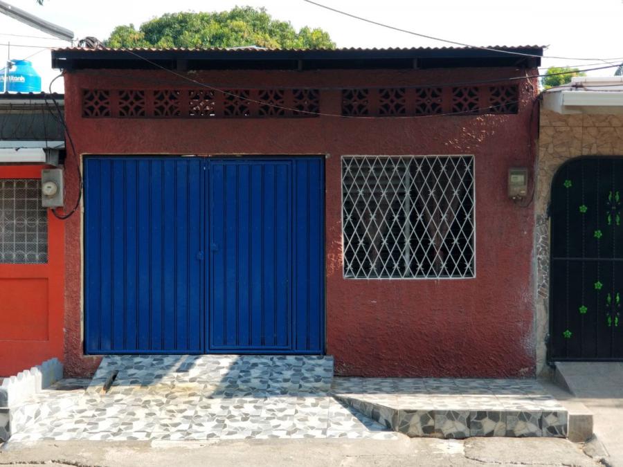 Zona Céntrica. Muy cerca de Ciudad Jardín y el Oriental