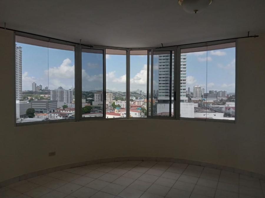 Apartamento en Alquiler 3 Rec 2Baños, en 750$. Via España. VL