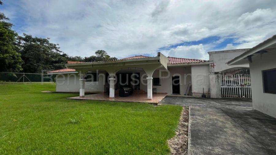 Casa Colonial en alquiler en Maragarita Colón ELP 25-5442