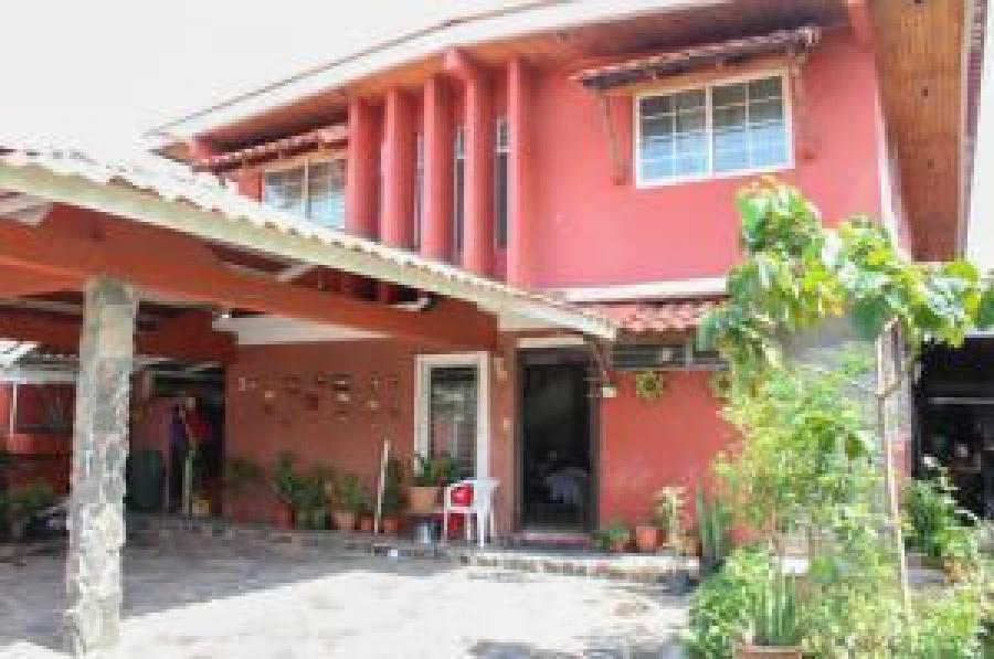 Casa Comercial en venta en Chanis RTQ