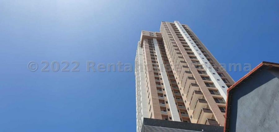 Alquiler apartamento en El Carmen 22-10764VCA