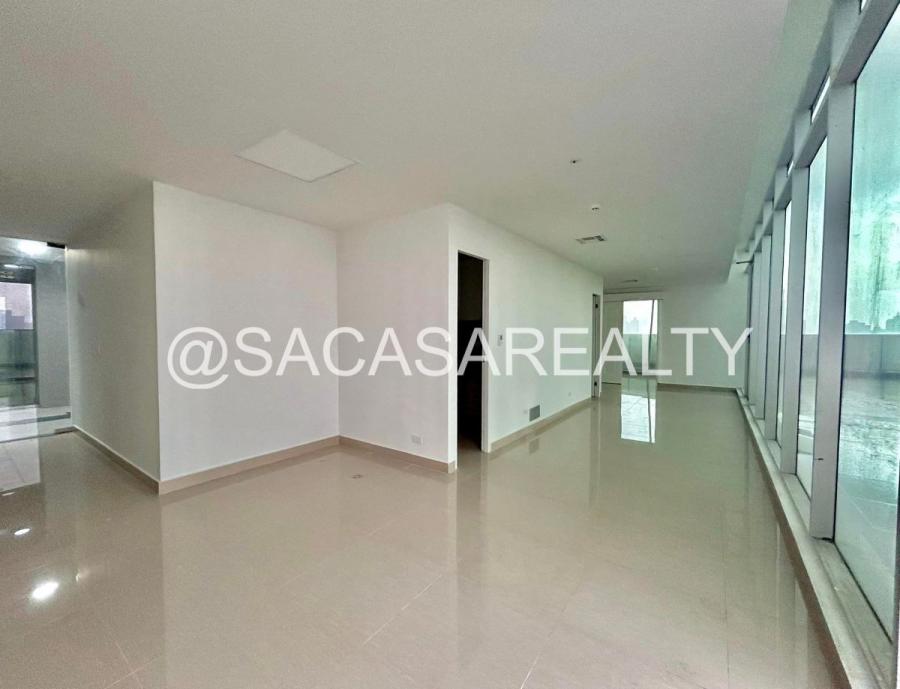 Foto Oficina en Alquiler en Obarrio, Ciudad de Panamá, Panamá - U$D 1.400 - OFA74918 - BienesOnLine