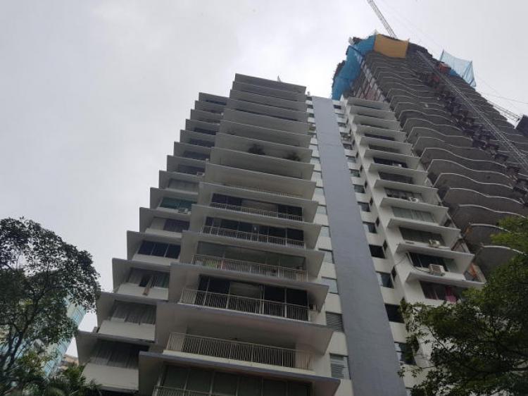 Apartamento en Venta. Panamá - Paitilla. mls 17-5939 Rtq.