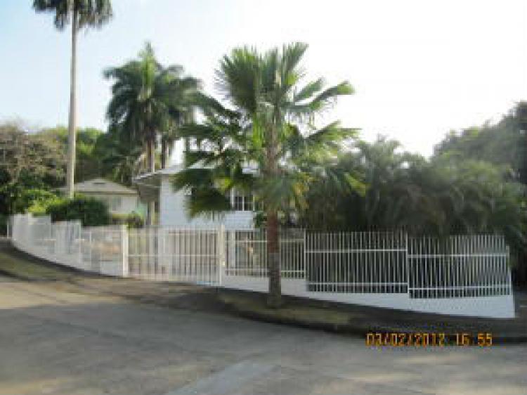 Casa en alquiler ubicada en Ancon