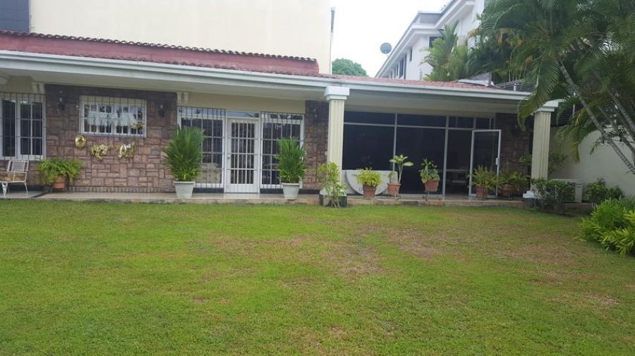 Foto Casa en Venta en ALTOS DEL GOLF, Panamá - U$D 2.000.000 - CAV57785 - BienesOnLine