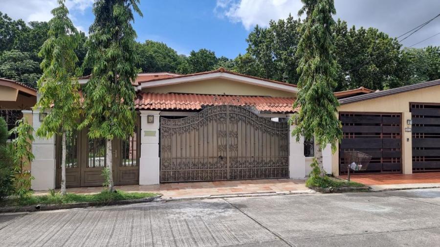 Foto Casa en Venta en BRISAS DEL GOLF, Panamá - U$D 228.000 - CAV51888 - BienesOnLine