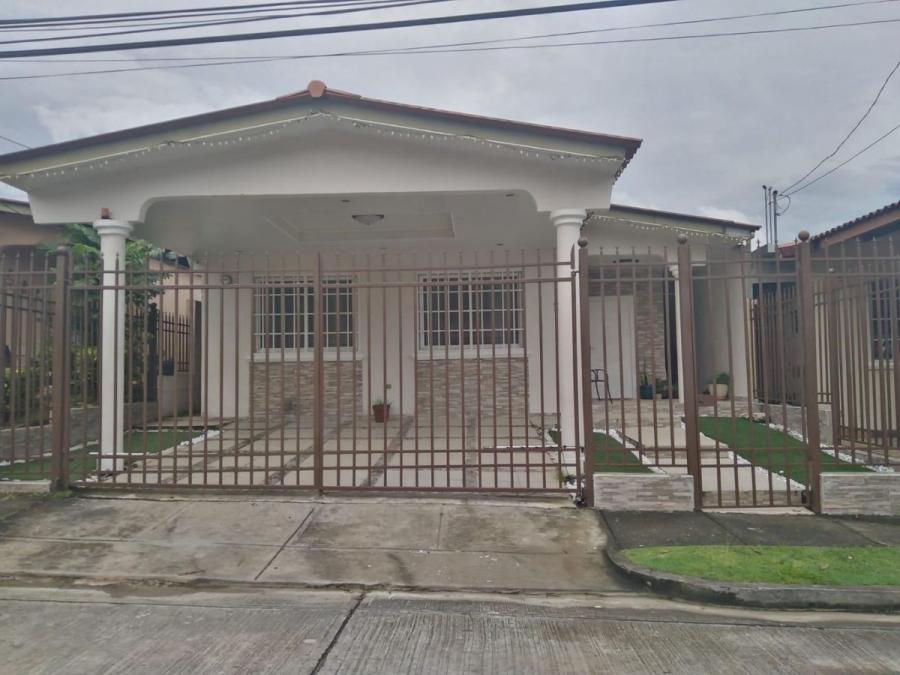 Casa venta Brisas del Golf 22-4696 MART 