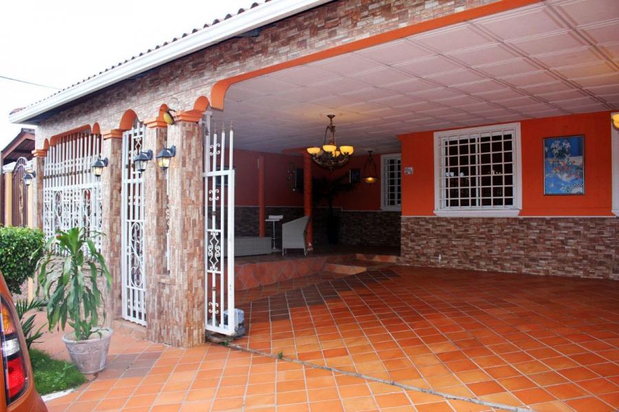 Foto Casa en Venta en BRISAS DEL GOLF, Panamá - U$D 185.000 - CAV53372 - BienesOnLine