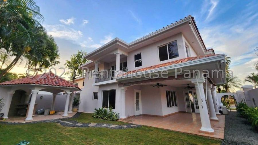 Foto Casa en Venta en COSTA DEL ESTE, Panamá - U$D 1.050.000 - CAV63432 - BienesOnLine