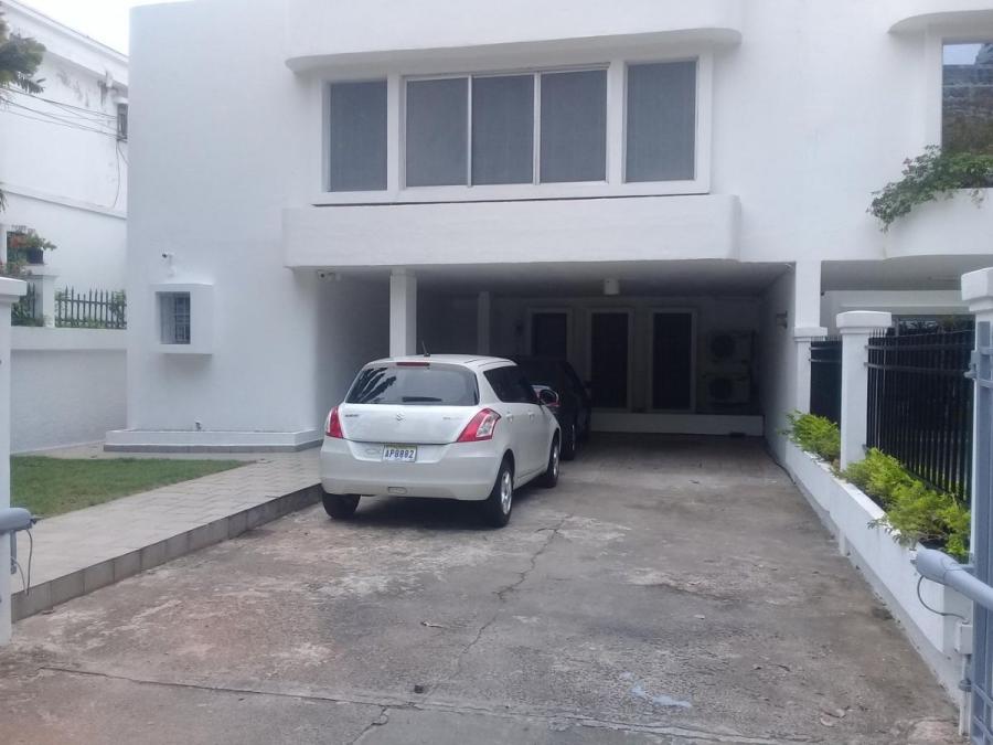 Casa venta Obarrio 23-7622 AGPM 