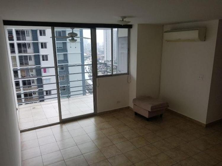 Comodo Apartamento en Venta en Transistmica lha  18-2190