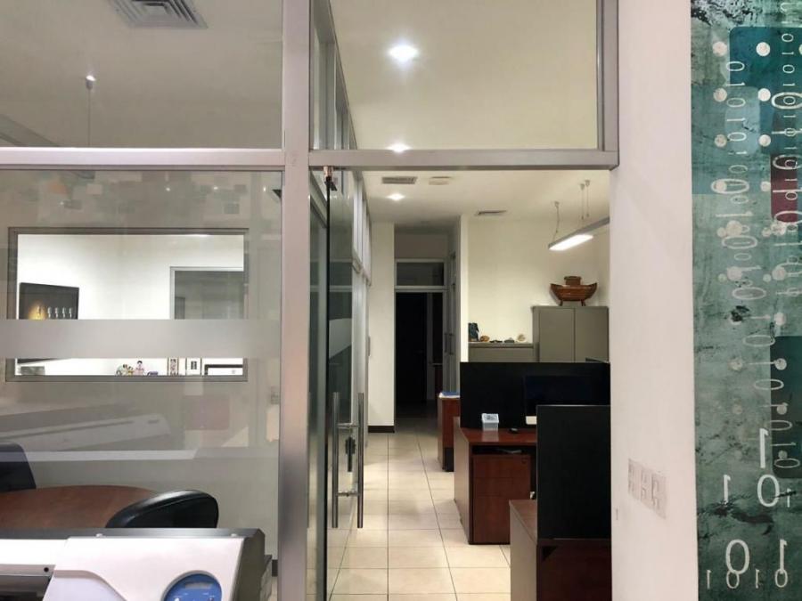 Foto Oficina en Alquiler en El dorado, Panamá - U$D 2.000 - OFA32123 - BienesOnLine