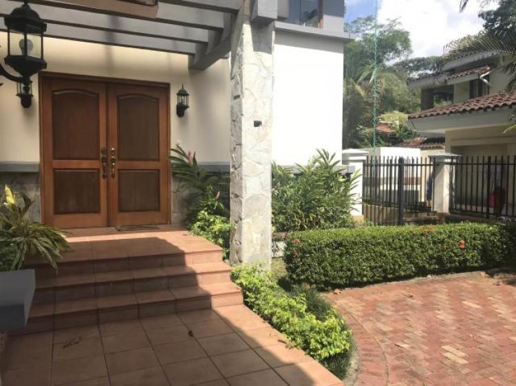 Espectacular Casa en Venta en el Dorado Panama lha 18-712