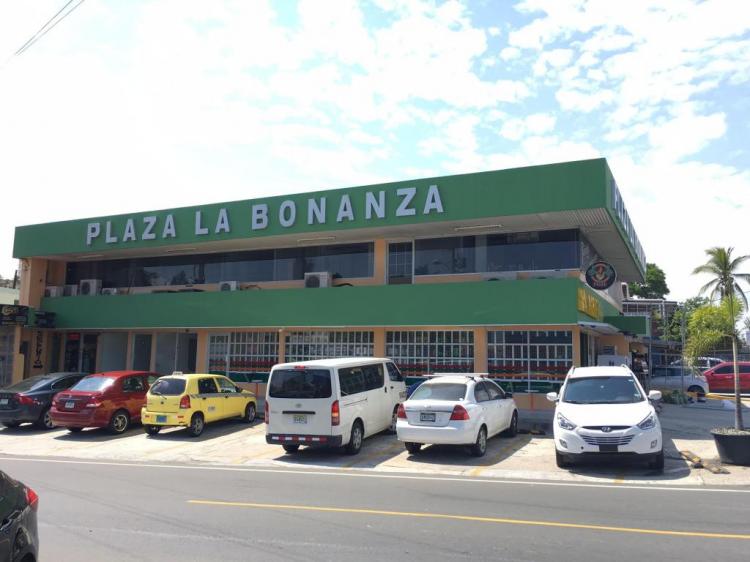 Estupendo local comercial en venta Betania Panama lha 17-1630