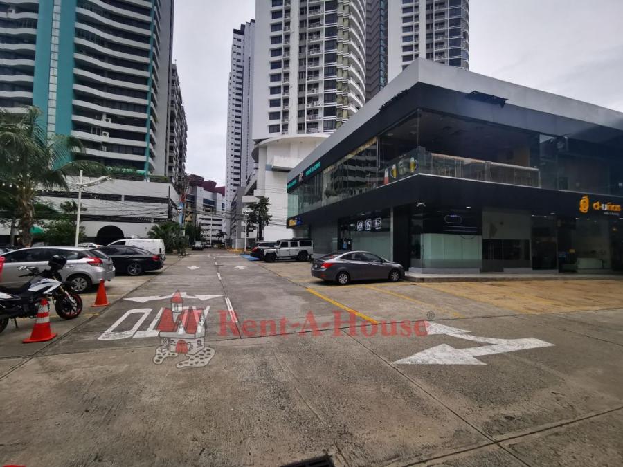 Foto Local en Alquiler en AV BALBOA, Panamá - U$D 2.000 - LOA55577 - BienesOnLine