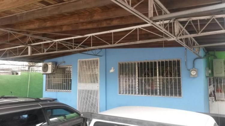 Local comercial en venta en Betania Panama lha 17-6412