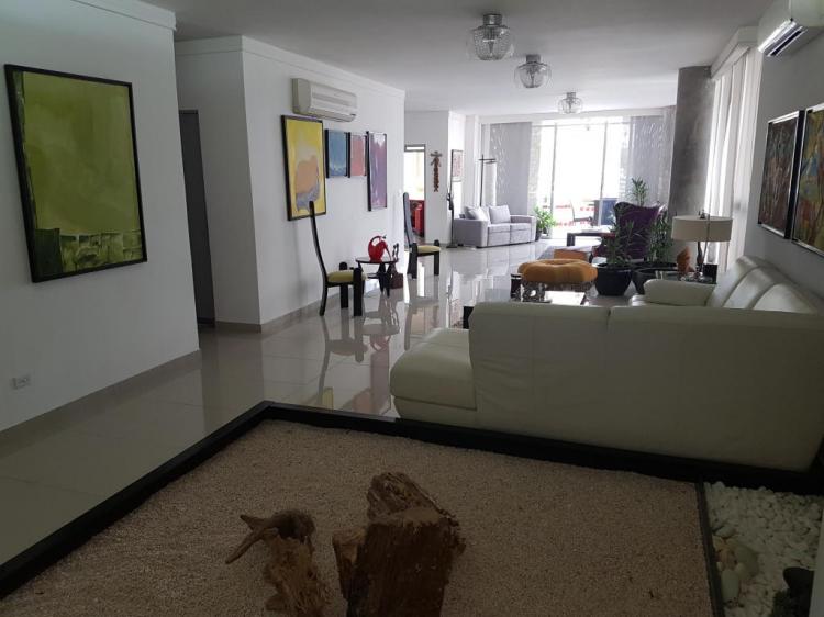 Lujoso apartamento en venta en Betania Panama lha 17-1438