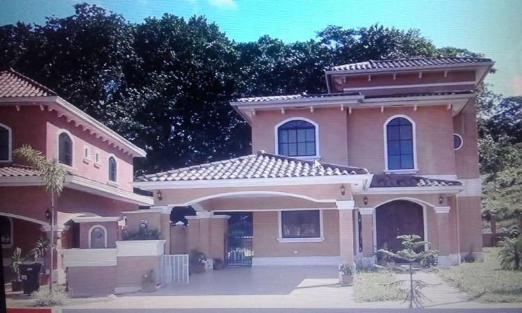 VENDO CASA EN CLAYTON VILLAGE