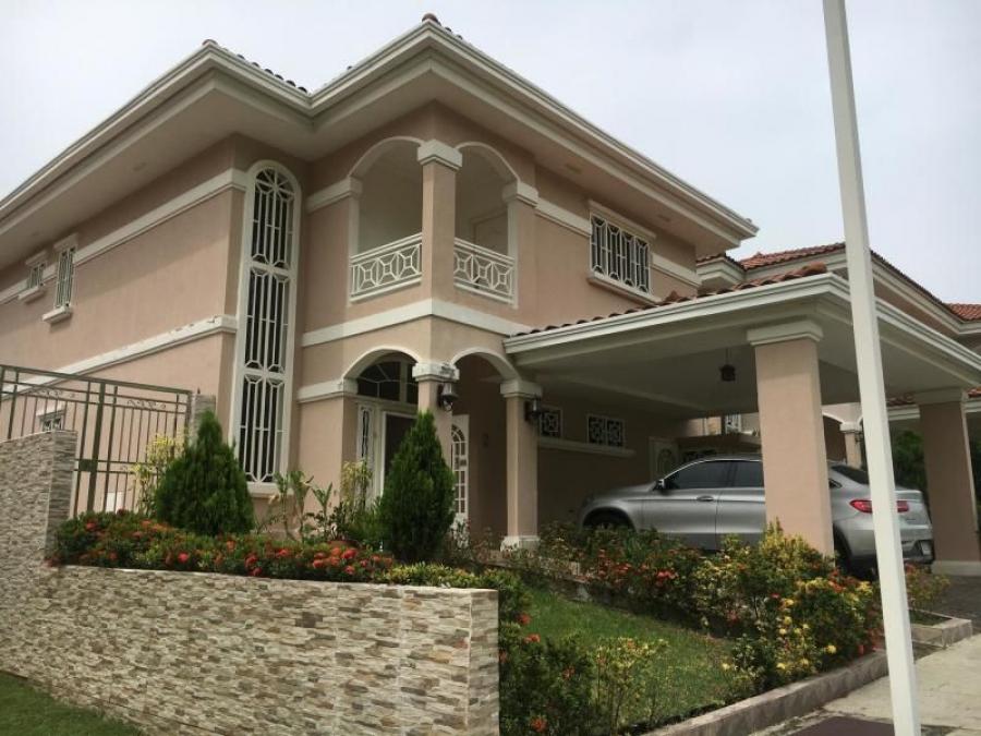 Foto Casa en Venta en PH Altos del Country, Altos de Panamá, Panamá - U$D 495.000 - CAV34978 - BienesOnLine