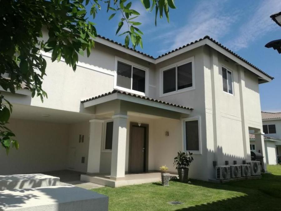 Vendo Casa Exclusiva en Bosques del Pacífico, Panamá Pacífico 20-3594