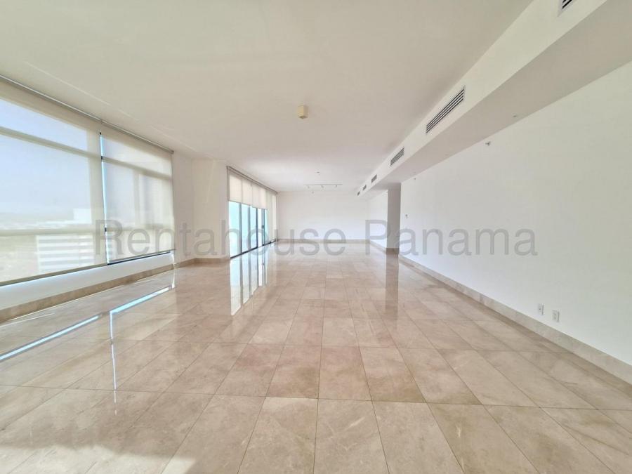 Venta Apartamento de 381 Mts en Santa Maria