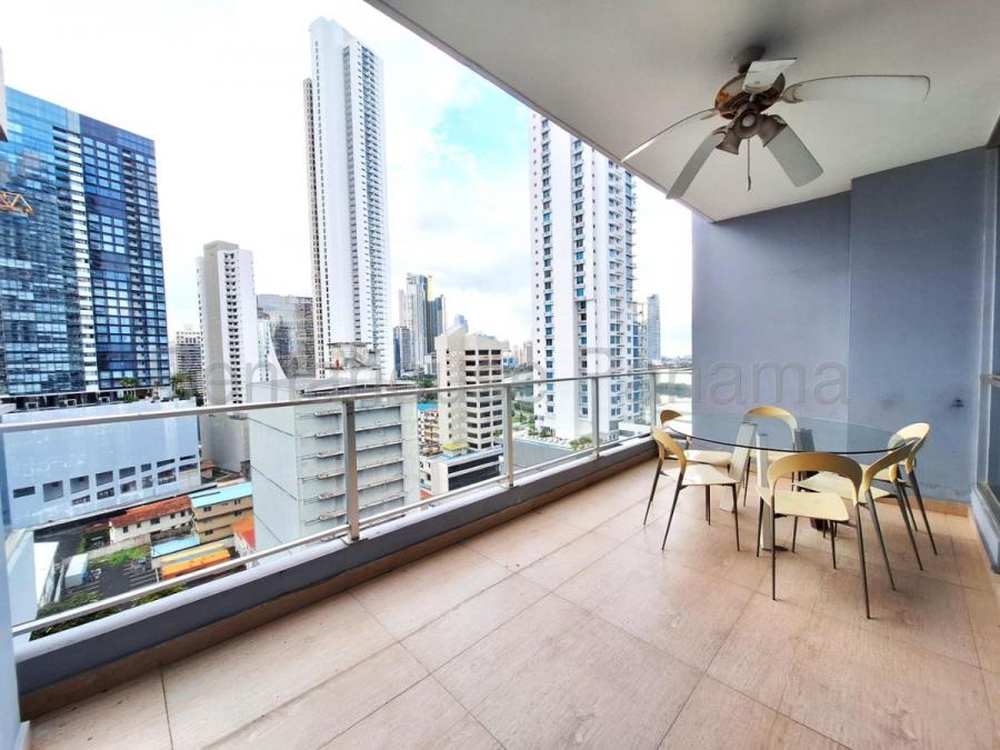 Venta de Apartamento de 129 m2 en PH Vista Balboa, Bellavista 25-4142