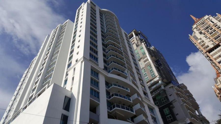 Venta de Apartamento de 3 Recamaras en Mont Royale, El Cangrejo 20-4209