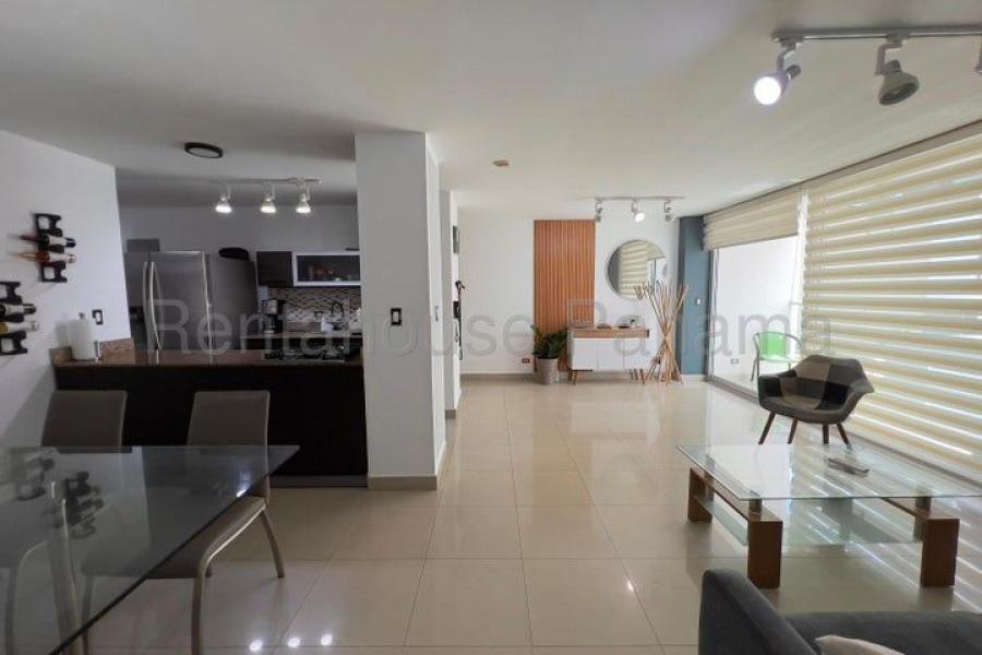 Venta de Apartamento en Costa del Este, Panama 25gc3656