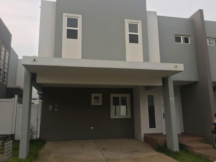 Venta de Casa Amoblada en PH Victoria, Brisas del Golf 20-6767