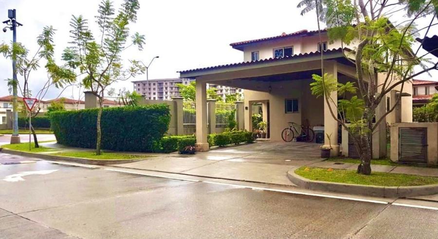 Venta de Casa de 224 m2 en Woodlands, Panamá Pacífico 21-104GG