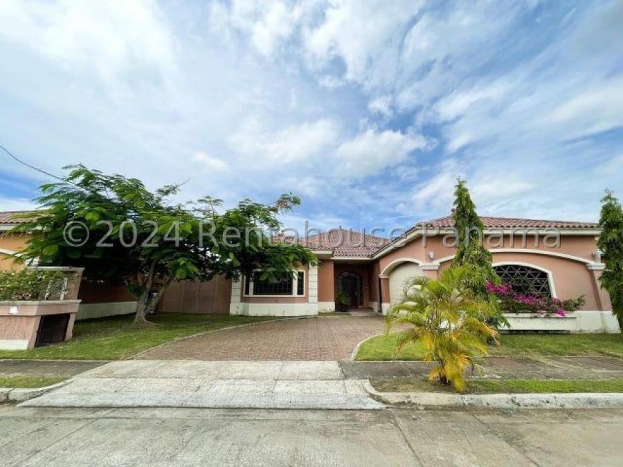 Venta de Casa en Costa Sur H1201GRR