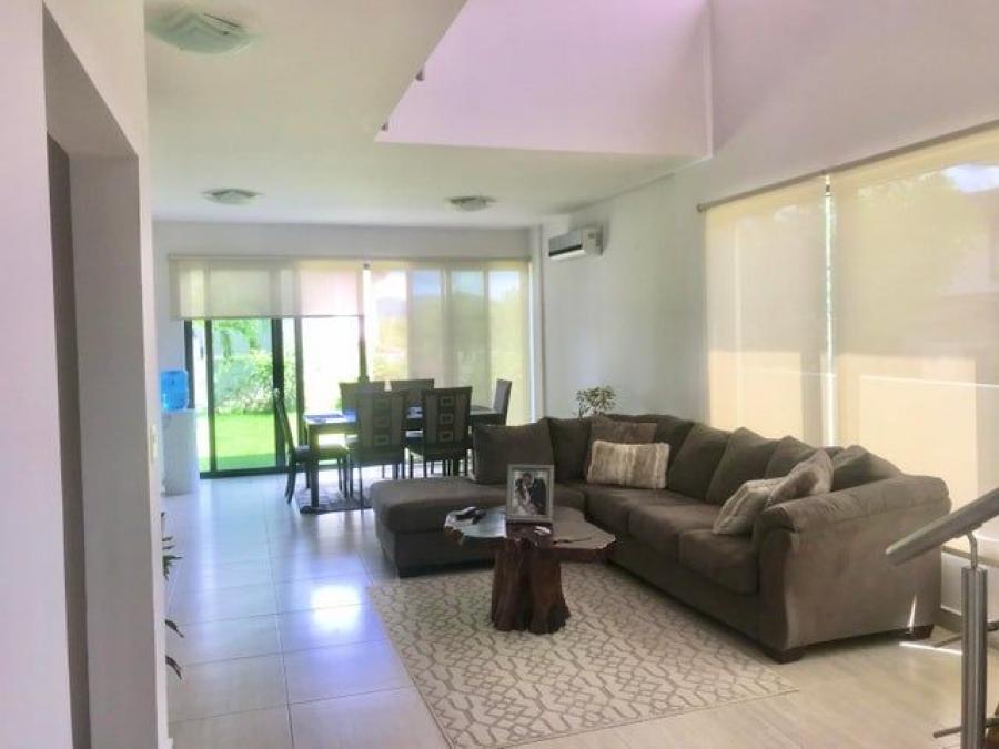 Venta de Casa en Panama Pacifico H2828GRR