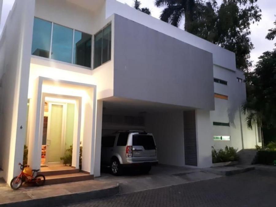 Foto Casa en Venta en PH Minimal Houses, Altos del Golf, Panamá - U$D 835.000 - CAV35028 - BienesOnLine