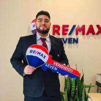 RE/MAX