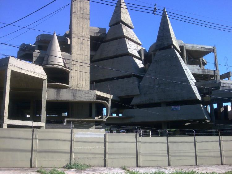 EDIFICIO CINCO PLANTAS "PINDU"