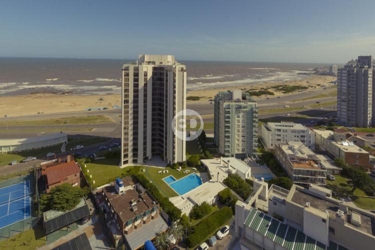 Foto Departamento en Venta en Punta del Este, Asuncin - U$D 400.000 - DEV669 - BienesOnLine