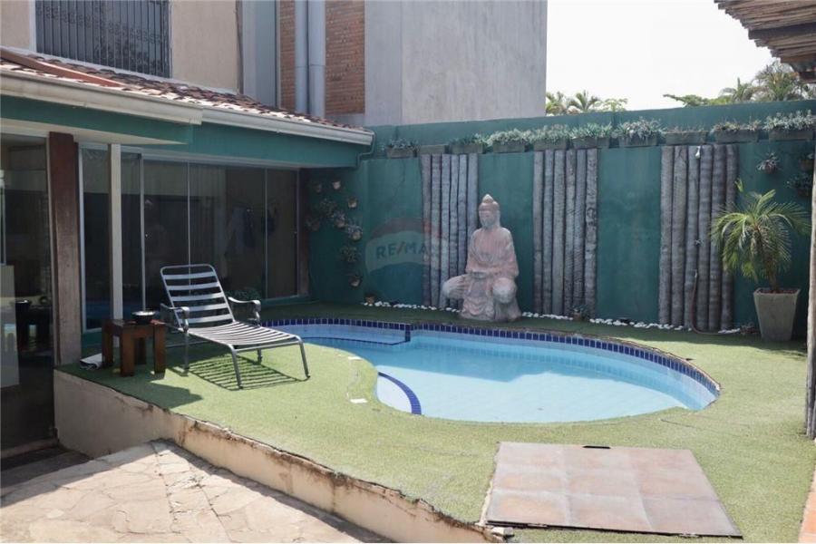 Foto Casa en Venta en villa morra, Villa Morra, Asuncin - U$D 298.000 - CAV2352 - BienesOnLine