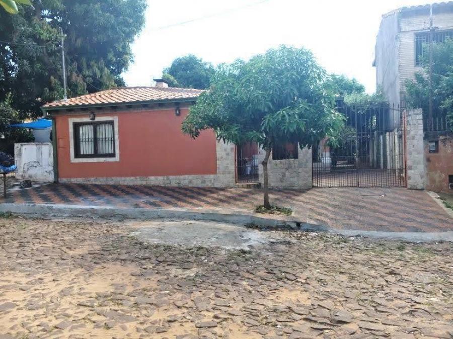 Venta de casa en Lambare Barrio Valle Apua. Zona habitada cerca de escuelas y acceso a dos avenidas.