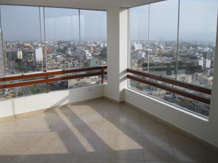 Foto Departamento en Venta en Surquillo, Surquillo, Lima - U$D 80.000 - DEV5646 - BienesOnLine